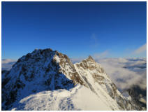 Die Dufourspitze und Nordend zeigen sich